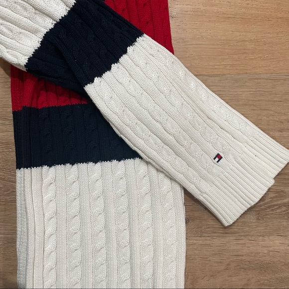 NWT Tommy Hilfiger Flag Colorblocked Cotton Cable-knit sweater - Picture 6 of 6